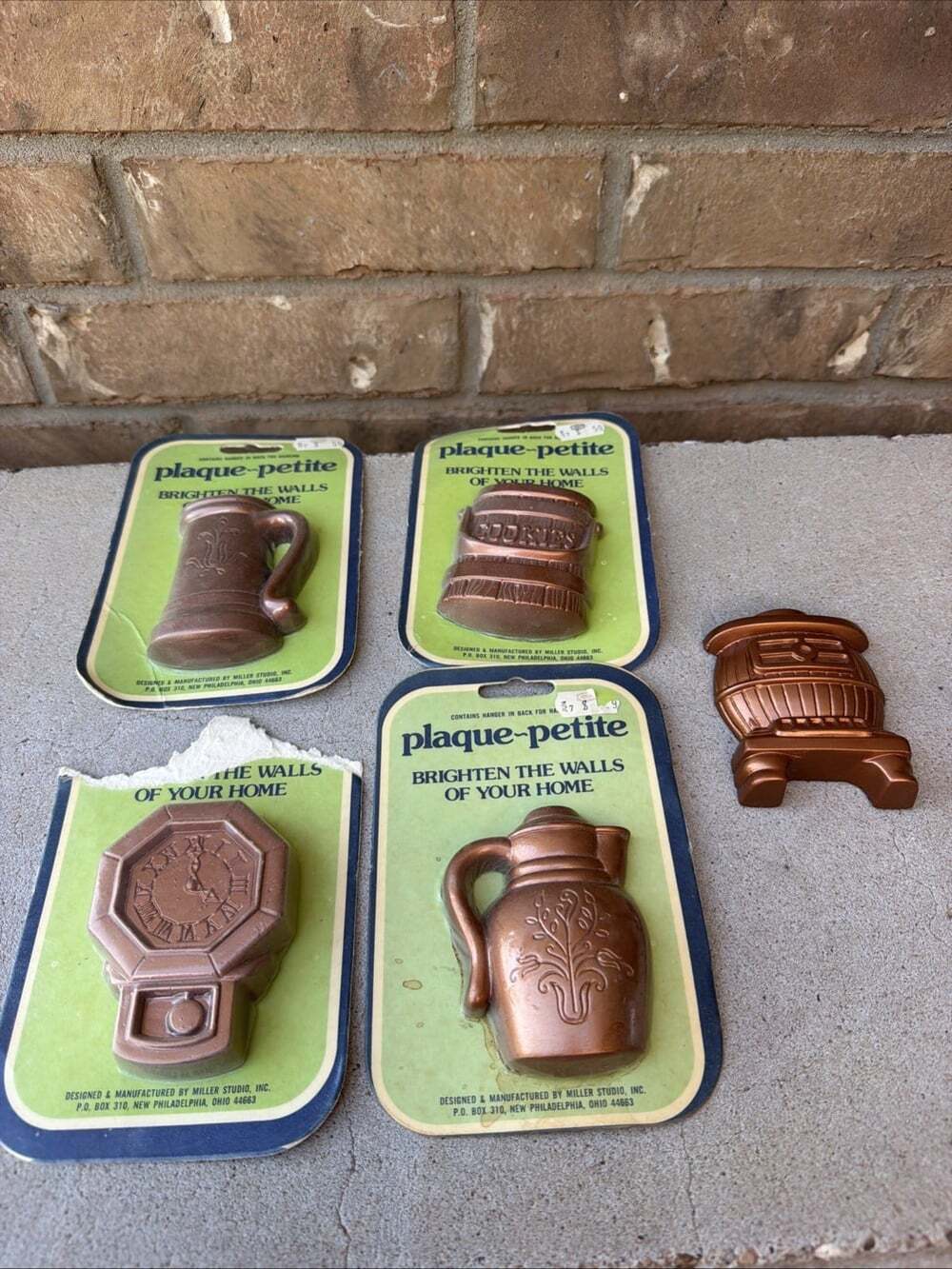 VTG 70's Colonial Style Copper colored wall plaques Miller Studio Set Of 5